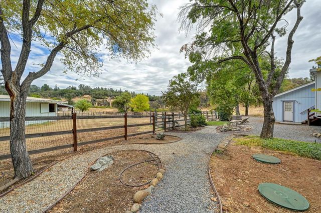 1523 Gamblers Ct, Cool, CA 95614