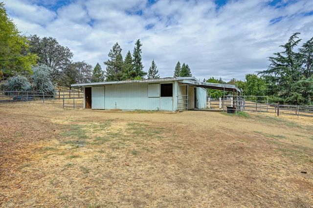 1523 Gamblers Ct, Cool, CA 95614