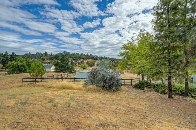 1523 Gamblers Ct, Cool, CA 95614