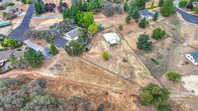 1523 Gamblers Ct, Cool, CA 95614