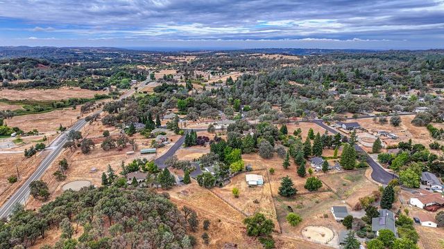 1523 Gamblers Ct, Cool, CA 95614