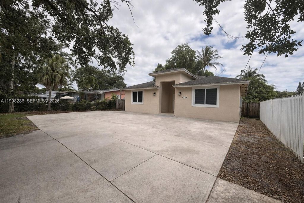 3166 NW 170th Street, Miami Gardens, FL 33056