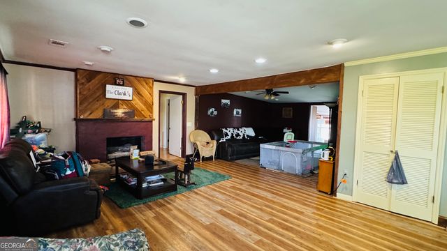 9297 Lynntown Road, Collins, GA 30421