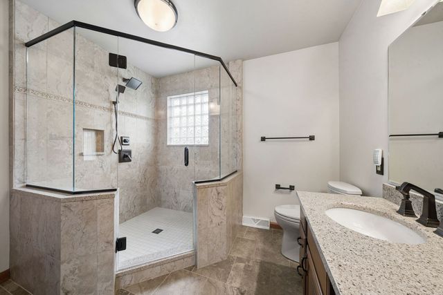 9470 Pembroke CIRCLE, North Huntingdon, PA 15642
