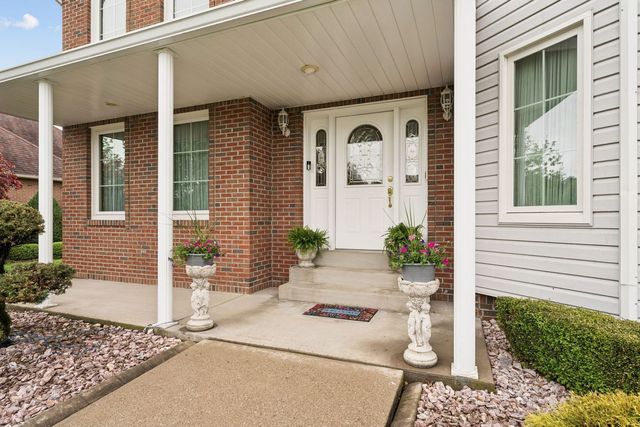 9470 Pembroke CIRCLE, North Huntingdon, PA 15642