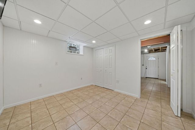 9470 Pembroke CIRCLE, North Huntingdon, PA 15642