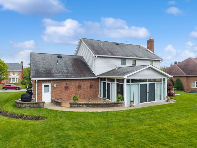 9470 Pembroke CIRCLE, North Huntingdon, PA 15642