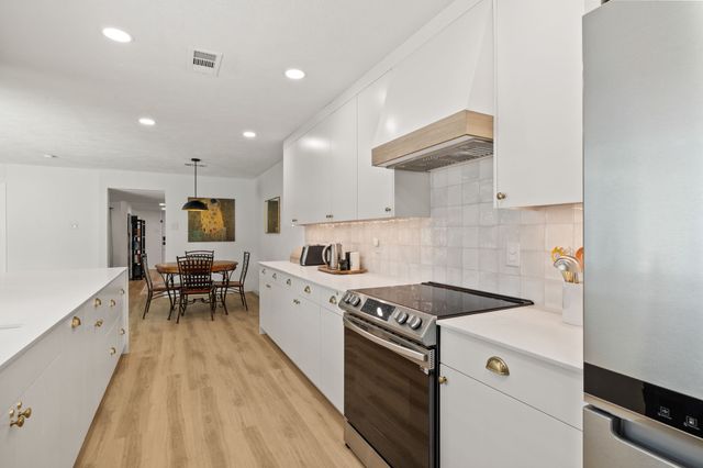 9306 Rolling Rock Lane, Dallas, TX 75238