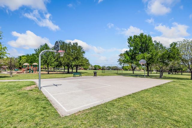 2800 Bowie Drive, Plano, TX 75025