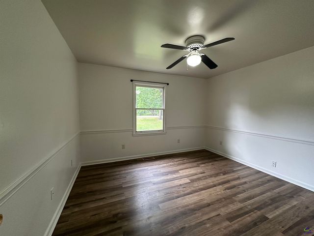 124 Glen Oaks Road, Perry, GA 31069