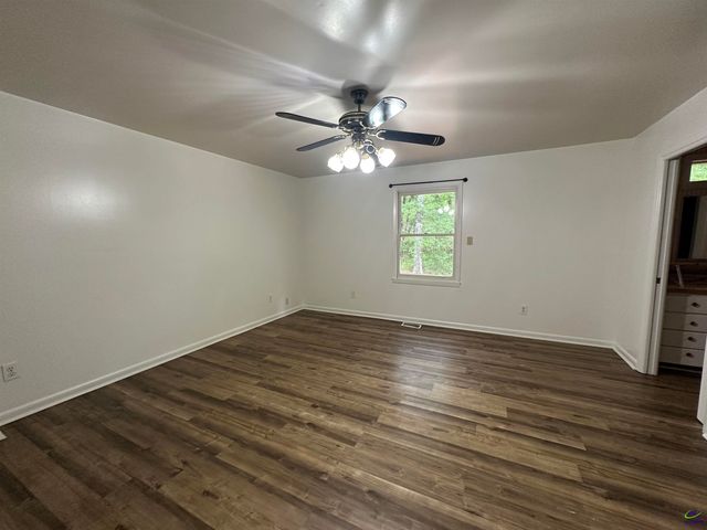 124 Glen Oaks Road, Perry, GA 31069
