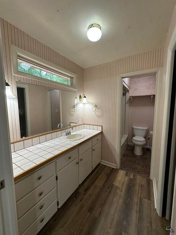 124 Glen Oaks Road, Perry, GA 31069