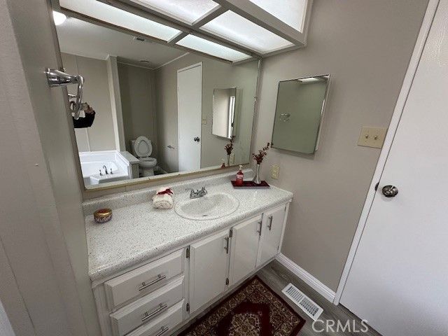 880 N. Lake Steet 69, Hemet, CA 92544