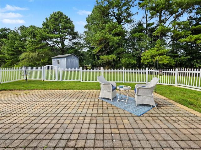 3896 Doe Run Drive, Powder Springs, GA 30127