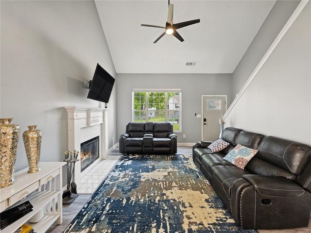 3896 Doe Run Drive, Powder Springs, GA 30127
