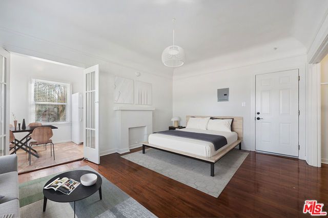 1044 N Bonnie Brae Street, Los Angeles, CA 90026