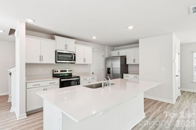 39 Katherine Emilie Drive, Hendersonville, NC 28792
