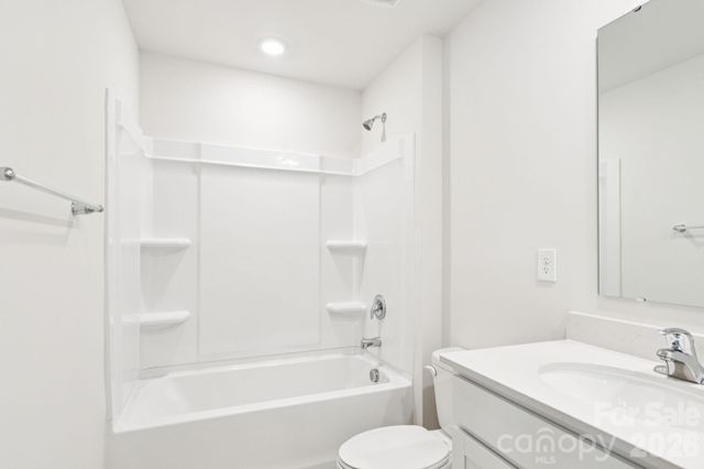 39 Katherine Emilie Drive, Hendersonville, NC 28792