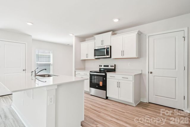 39 Katherine Emilie Drive, Hendersonville, NC 28792