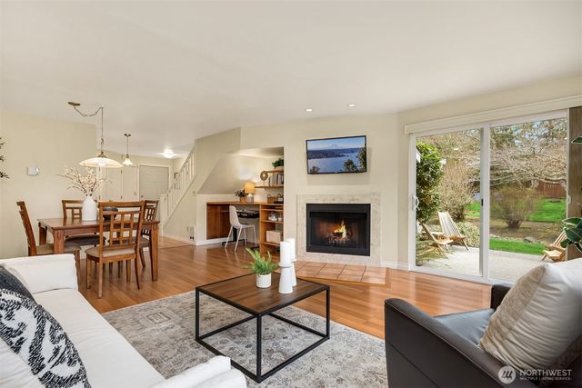 1049 Madison Avenue N, Bainbridge Island, WA 98110