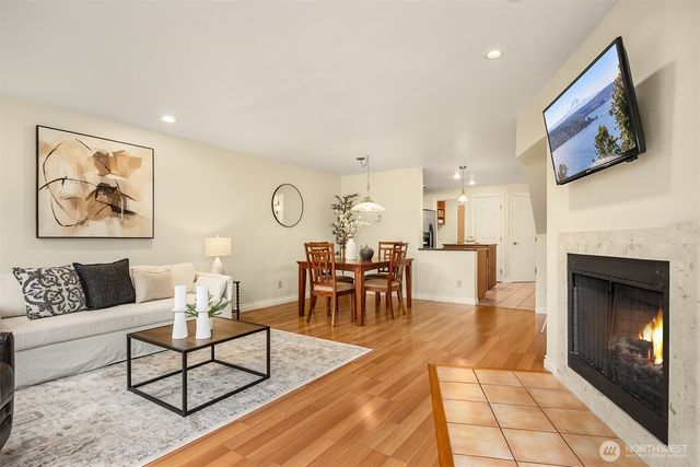 1049 Madison Avenue N, Bainbridge Island, WA 98110