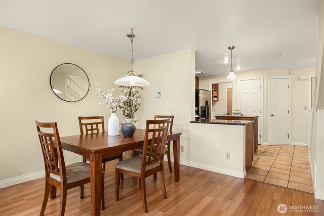 1049 Madison Avenue N, Bainbridge Island, WA 98110