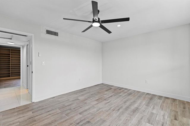 809 W Oakland Park Boulevard K12, Oakland Park, FL 33311