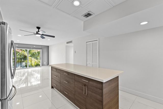 809 W Oakland Park Boulevard K12, Oakland Park, FL 33311