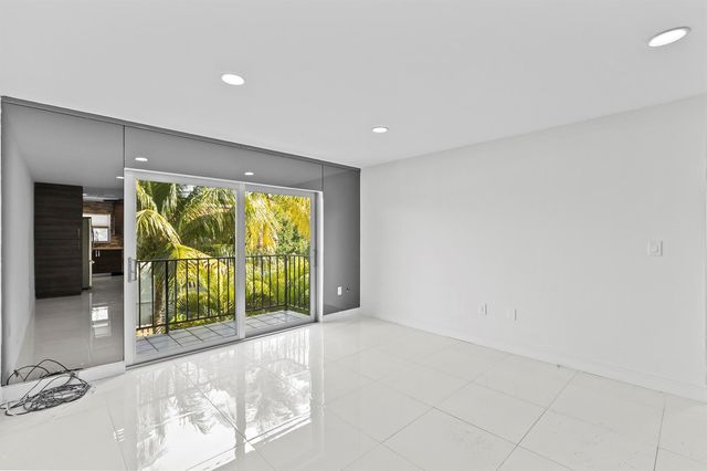 809 W Oakland Park Boulevard K12, Oakland Park, FL 33311