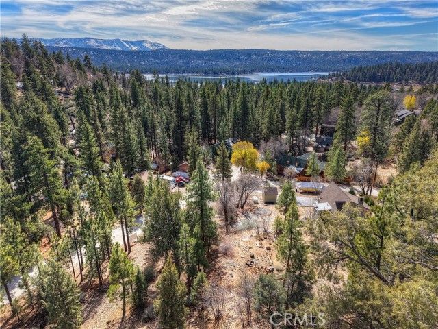 1115 Fawnskin Drive, Fawnskin, CA 92333