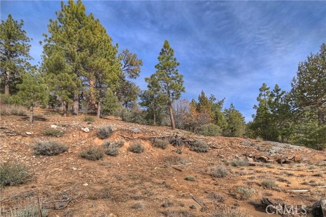 1115 Fawnskin Drive, Fawnskin, CA 92333