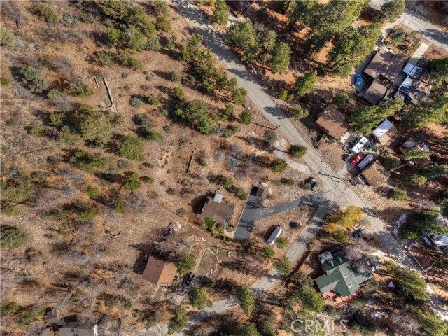 1115 Fawnskin Drive, Fawnskin, CA 92333