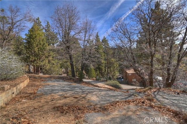 1115 Fawnskin Drive, Fawnskin, CA 92333