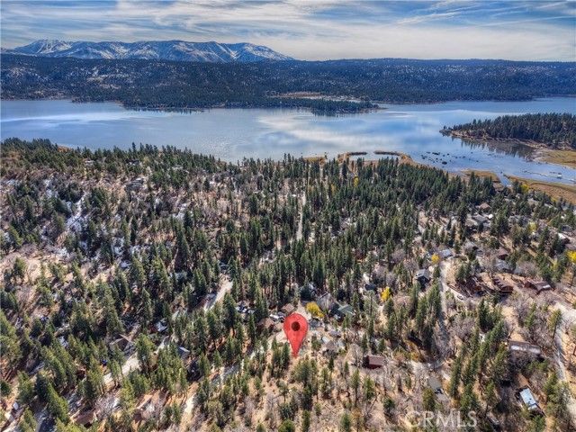 1115 Fawnskin Drive, Fawnskin, CA 92333