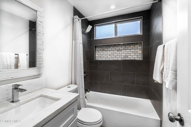 2836 Great Smokey Court, Westlake Village, CA 91362