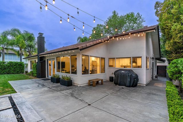 2836 Great Smokey Court, Westlake Village, CA 91362