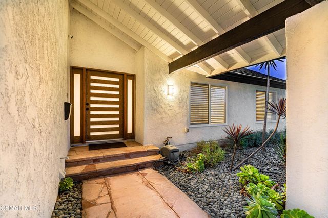 2836 Great Smokey Court, Westlake Village, CA 91362