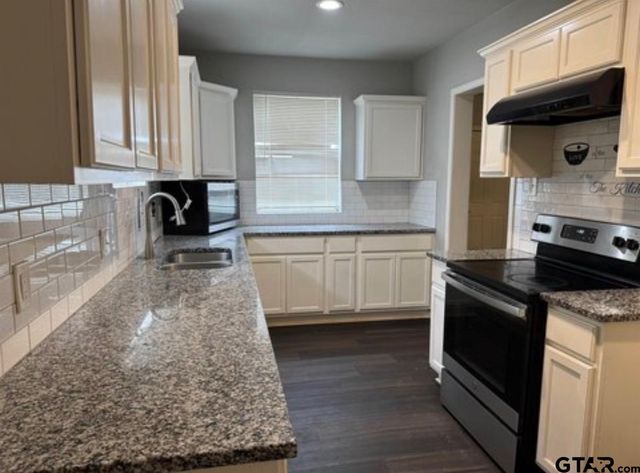 1437 W Cochran, Tyler, TX 75702