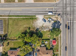 680 E Pierson Road, Flint, MI 48505