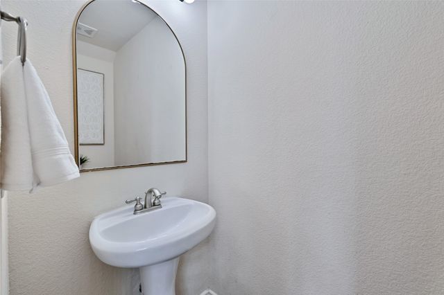 8620 Thistle Ridge Terrace, Fort Worth, TX 76123