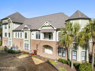 644 Village Park Drive 202, Wilmington, NC 28405