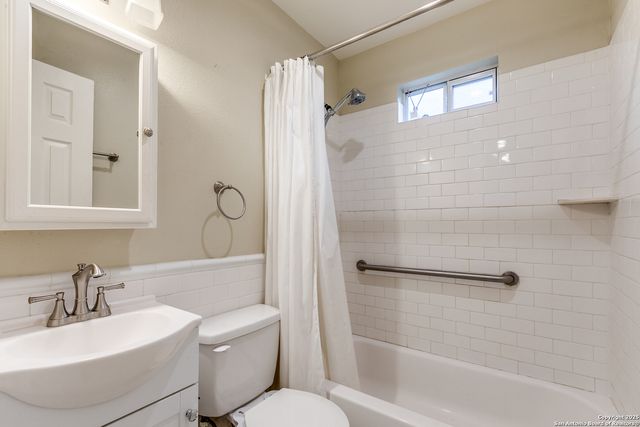 1414 Capitol, San Antonio, TX 78201