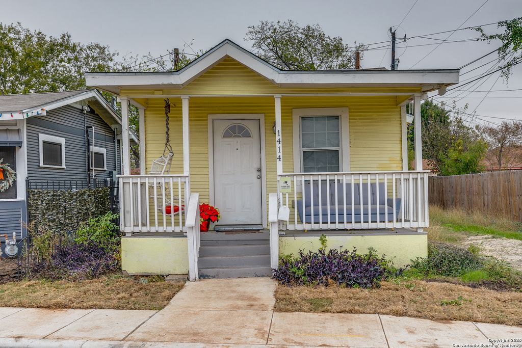 1414 Capitol, San Antonio, TX 78201