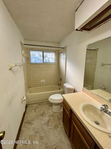 2386 N BLOSSOM RIDGE Drive N, Jacksonville, FL 32218