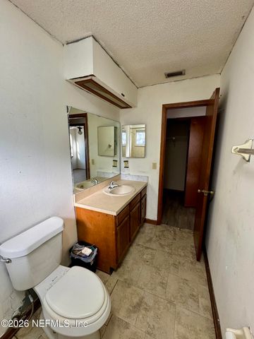 2386 N BLOSSOM RIDGE Drive N, Jacksonville, FL 32218