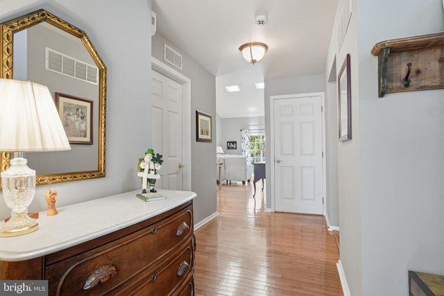 142 GRANDVIEW DR, Warminster, PA 18974