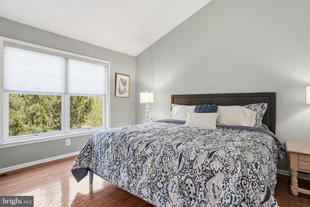 142 GRANDVIEW DR, Warminster, PA 18974