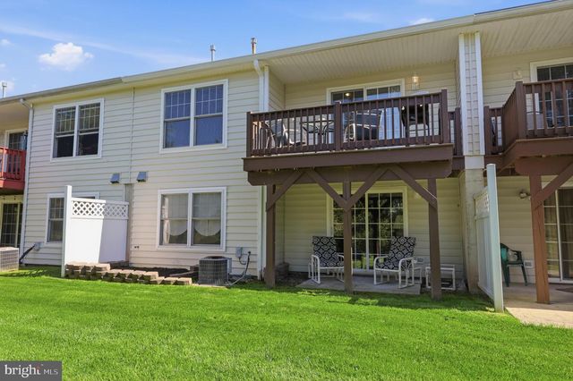 142 GRANDVIEW DR, Warminster, PA 18974