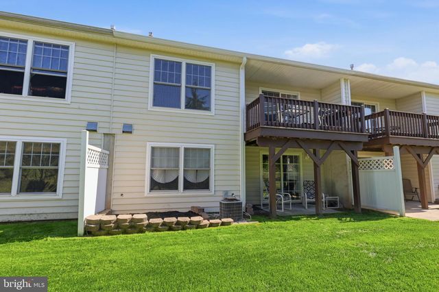 142 GRANDVIEW DR, Warminster, PA 18974