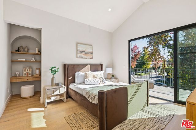 16643 Addison Street, Encino, CA 91436